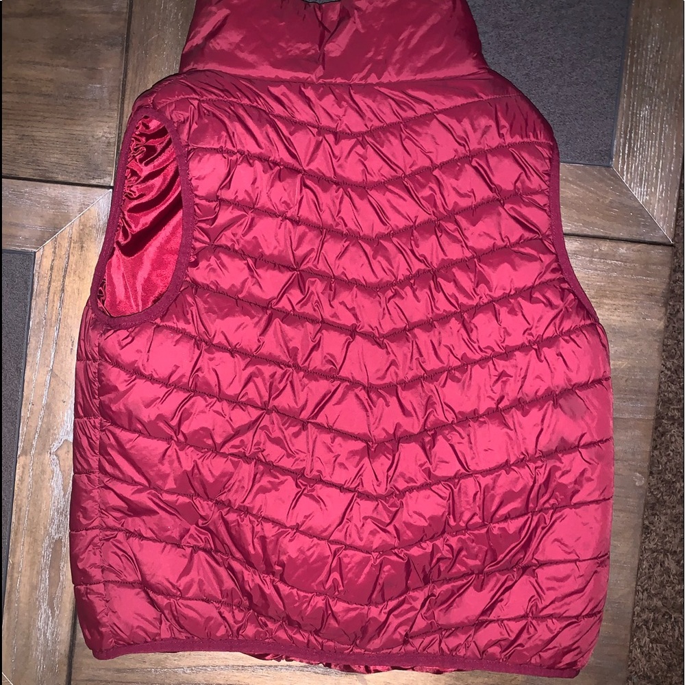 Red Vest - Picture 3 of 3